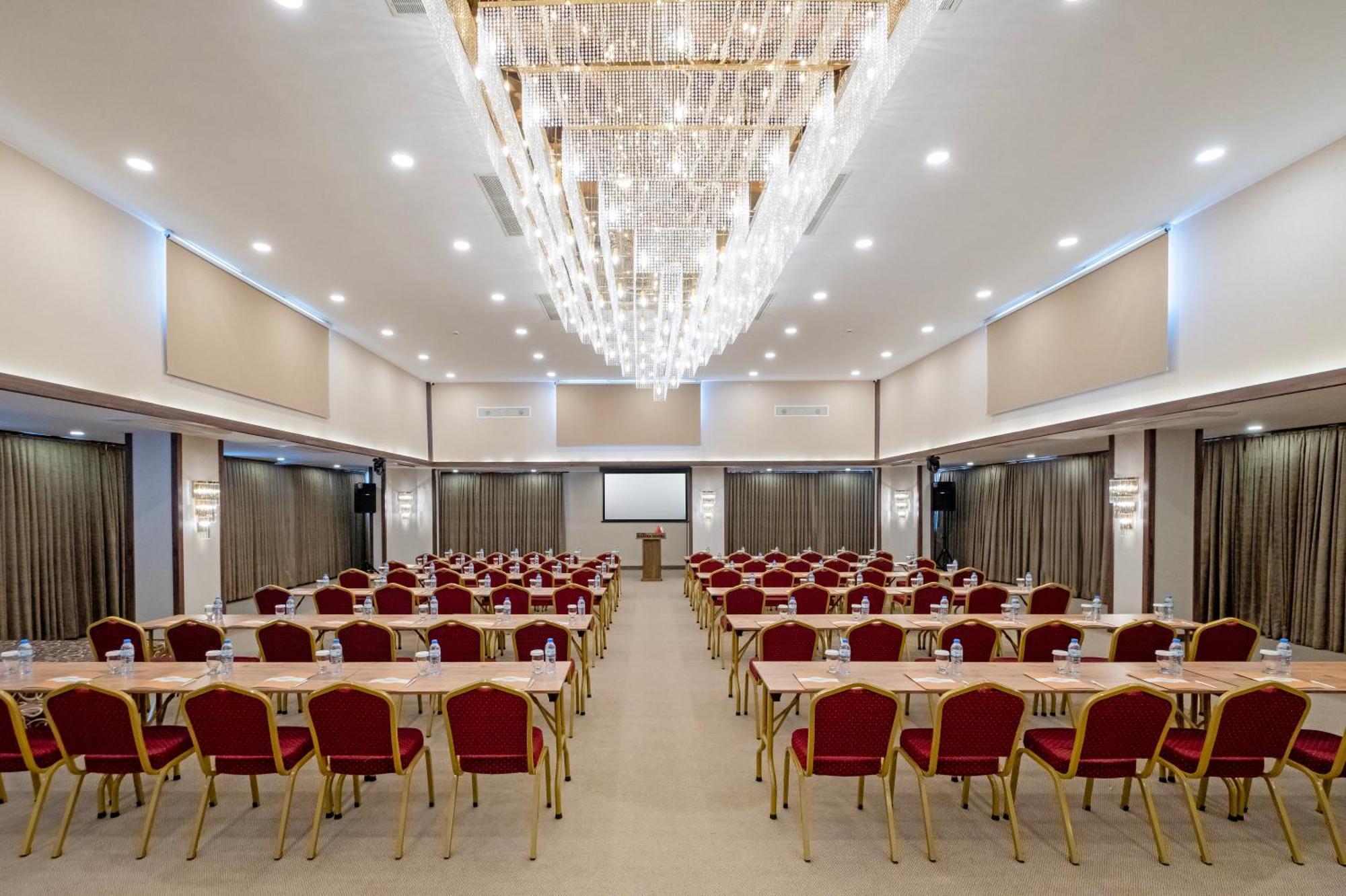 Park Dedeman Mersin Marina Ciftlik  Ngoại thất bức ảnh