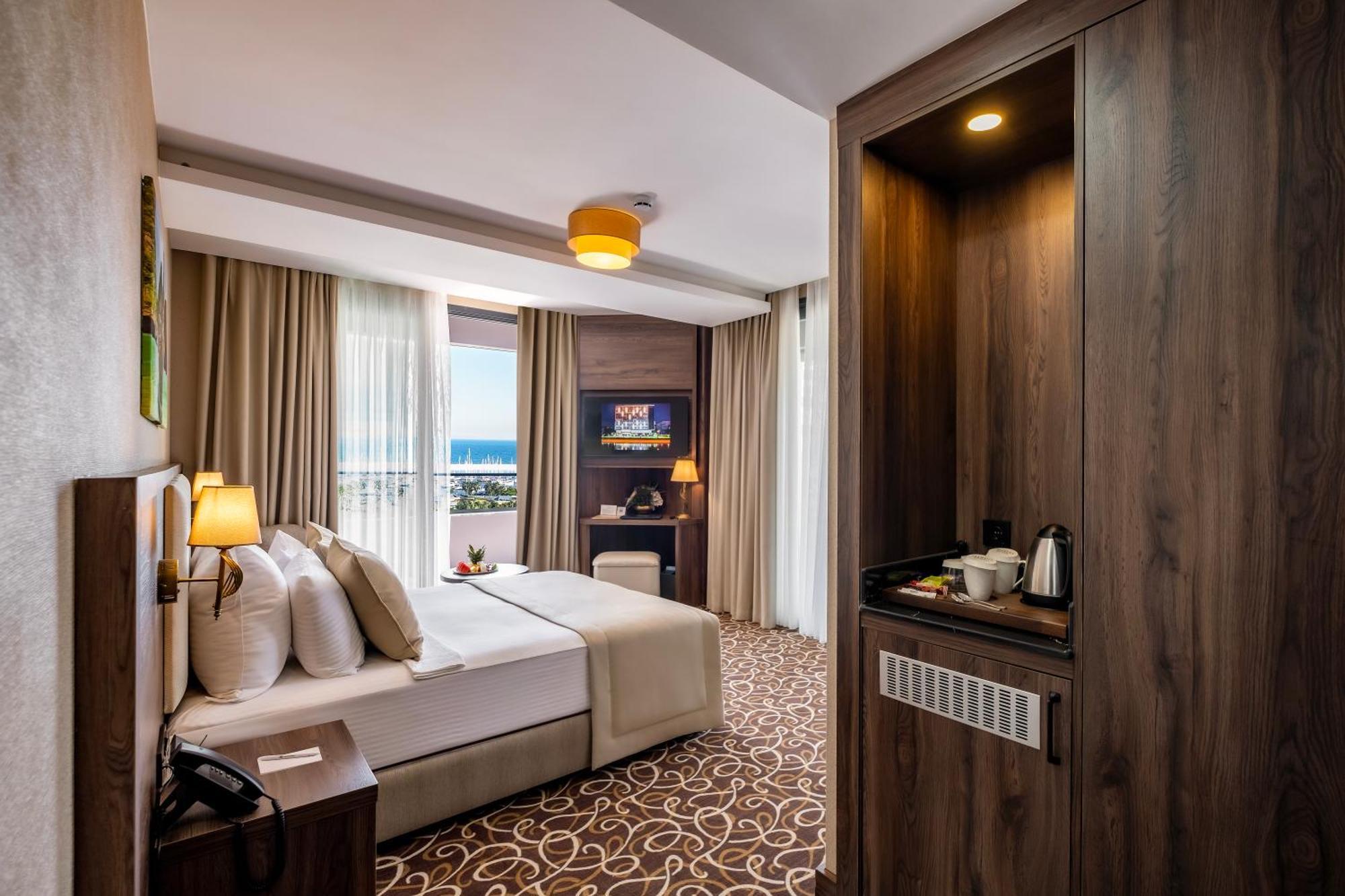Park Dedeman Mersin Marina Ciftlik  Ngoại thất bức ảnh